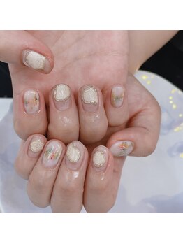 ネイルサロン アール(R)/つけ放題8000yen