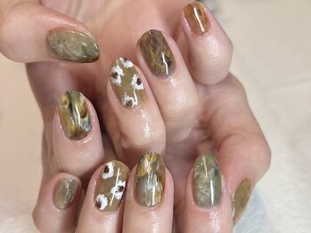 アイラッシュアンドネイル専門店 クラル 茅ヶ崎店(CURAR)/油絵風デザイン