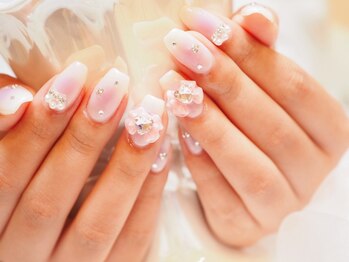 ルミーネイル 博多店(Lumee Nail)の写真/自分好みのネイルで自慢したくなるほど美しい指先に☆周りと差がつくデザイン力でお手元を可愛く彩ります!