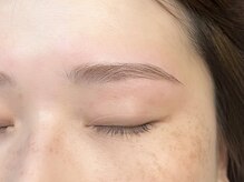 ビヨウジョ シスコ(biyoujyo CISCO)/ハリウッドブロウリフト