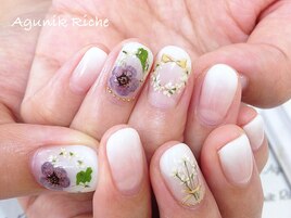 【押し花ネイル】