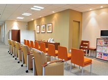 イーク 丸の内カイロプラクティック整体/猫背・反り腰・骨盤矯正・整体