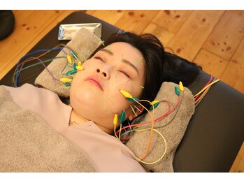 ドゥードル(doodle)/産後骨盤矯正と美容鍼を同時に☆