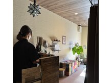 楽さワン(楽さone)の雰囲気（店内#菰野町＃四日市＃桜町＃もみほぐし＃アロマリンパ＃癒し）
