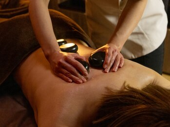 エステシェービングサロン フルール(Fleur)の写真/【末端冷え性の方に◎HOTケアマッサージ3種類ご用意！】全身じっくりほぐし身体の深部から巡りを整えます♪