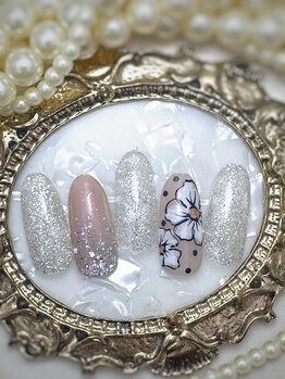 エクランドボヌール(Ecrin de bonheur)/定額4本アート