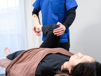 整体院 治(HARU)/股関節の可動域調整