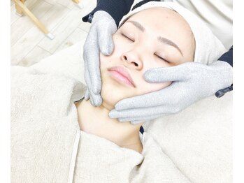 フェイスアップ ヴィーナス(face up Venus)/Ｗコラーゲン小顔コース　¥7700