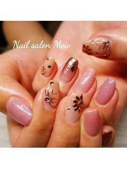 ミュー(Mew)/ピンクゴールドスタッズフラワー