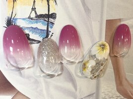 【フラワーネイル】
