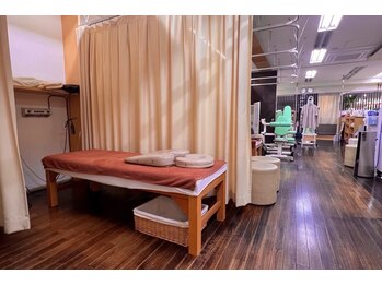 にしむら整骨院/全面床暖房で冬でも足元ぽかぽか