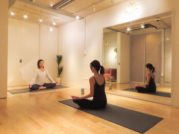 代官山パーソナルスタジオ/ご自分の為だけの贅沢なヨガ時間