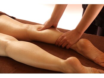 ビープロデュース 尾張旭店(B' PRODUCE)/むくみはリンパマッサージ