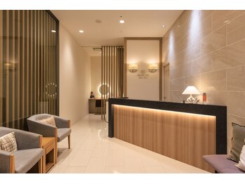 グラン イーノDAY SPA クレフィ三宮店/店内1