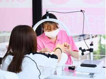 はあとねいる 北久里浜店の雰囲気（プロ仕様のライトで細部まで美しく繊細なアートもお任せ下さい♪）