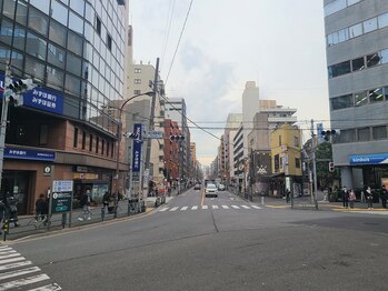 インディバサロン アール(R)/恵比寿駅東口交差点