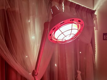 メッサリー(MESSA-LEE)/赤外線ライトでポカポカ♪