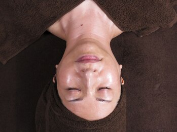 アメリ(ameli)/右のお顔・首にのみ照射