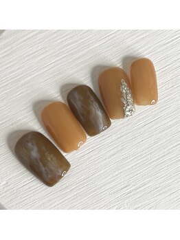 リリーネイル(Lilly nail)/ブラウンネイル