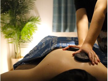 キー(Key)/【7.背中～腰　ホットスト-ン】