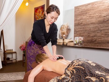 ラクシュミー(Lakshmi)/ホットストーン×バリ式リンパ