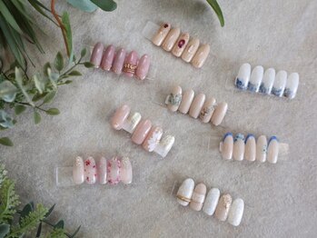 キラリ(Kirari)の写真/季節ごとに変わる定額デザイン有♪ご新規様オフ無料！お客様に合わせてアセトンオフ・フィルイン選択可能！