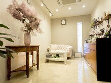 巡りラボ/アロマの香りが漂う落ち着く店内