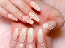 ルアナ(Luana.)の雰囲気（上品で華やかなネイルで指先に彩りを…♪）