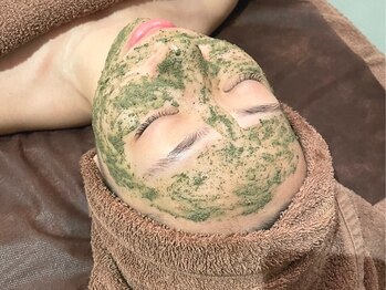 ルタンリッシュ さいたま店(Lutan Riche)の写真/本気のニキビケア！剥離なし【ハーブピーリング＋アクネ菌洗浄マシ★￥9900】赤み跡も改善！結果に自信◎