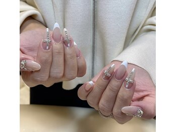 ヴィーナスネイル(Venus Nail)/長さ出し持ち込みデザイン