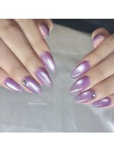 リッシュ トロワ(RICHE trois)/うるうる水光マグネイル