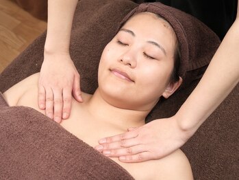 サンフェイス レディースシェービングサロン(SUN FACE Ladies Shaving Salon)/デコルテマッサージ