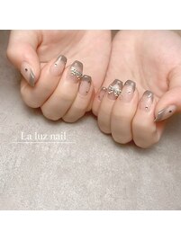 フレンチネイル