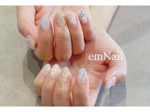 エムネイル(emNail)