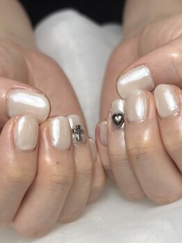 ムート(MOOT)/つやつやホワイトミラー