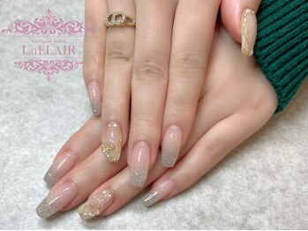 ラメグラ×蝶ネイル