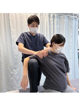 あさひ接骨院 鍼灸院/座位でも肩腕の施術できます◎