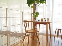 【カウンセリングルーム】吹き抜けのある落ち着く場所