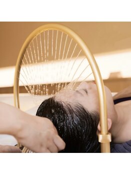 金指足湯館/新感覚ヘッドスパ