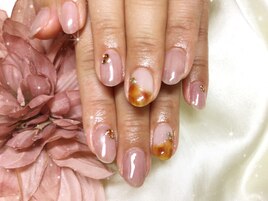 シンプルオフィスべっ甲ネイル