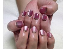 ヒトミネイルズ(Hitomi Nails)/上品ネイル