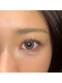 エイティスト(8ist)/パリジェンヌ[新宿/新宿駅]