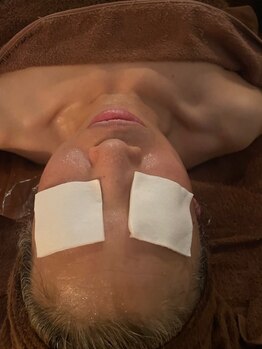 アムール(Amour)/今話題のPYRリフトフェイシャル