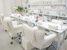 キャンアイドレッシー 天神橋五丁目店(Can I Dressy)の雰囲気（JR天満・地下鉄天六から徒歩5分圏内。天神橋筋商店街直結サロン）