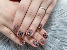 ニナズネイル(Nina's Nail)/