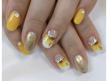 ヒマワリネイル