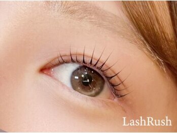 ラッシュラッシュ 橋本(LashRush)の写真/『傷まないまつげパーマ』ハリウッドアイラッシュリフトでケアしながらキレイに♪ナチュラルな大人メイク
