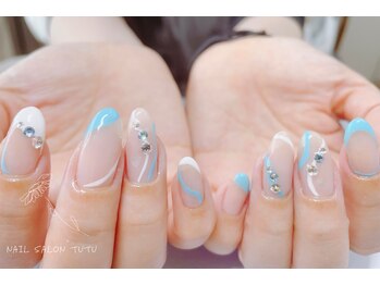 チュチュ(tutu)/ブルーフレンチネイル