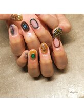 シルニー リム(Silny rim)/アシンメトリーニュアンスネイル