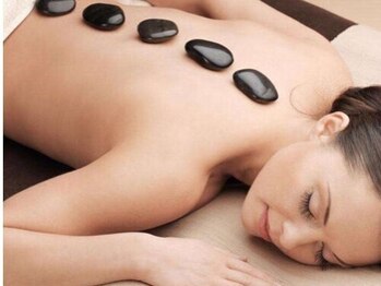 エステサロンメイ 美(MEI)の写真/【人気NO.1】ホットストーン付きリンパオイル60分8880円→7990円